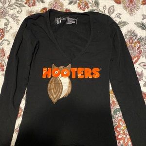 XS Hooters black long sleeve v neck shirt.